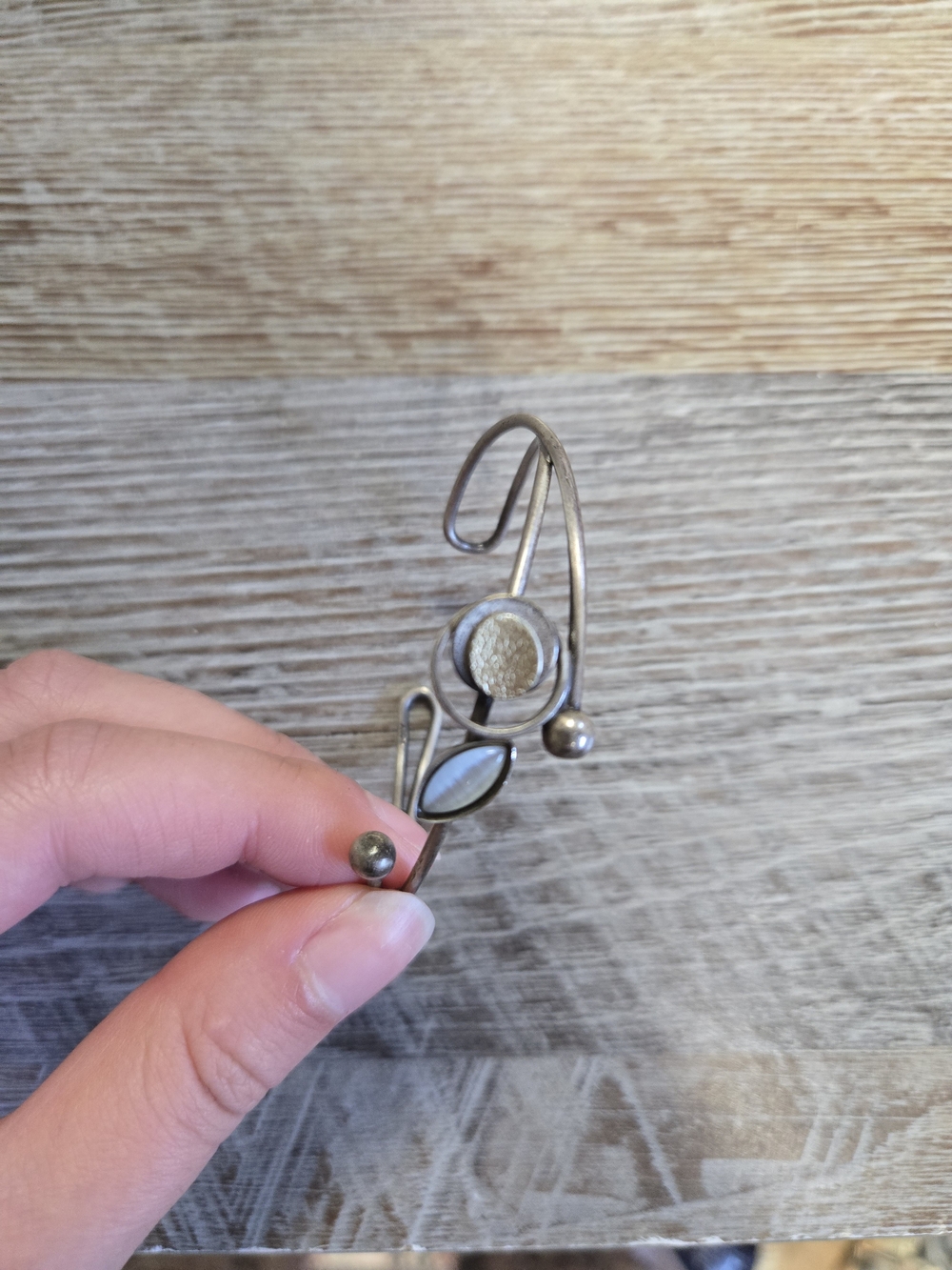 Silver-Tone Floral Leaf Ear Cuff - Silver